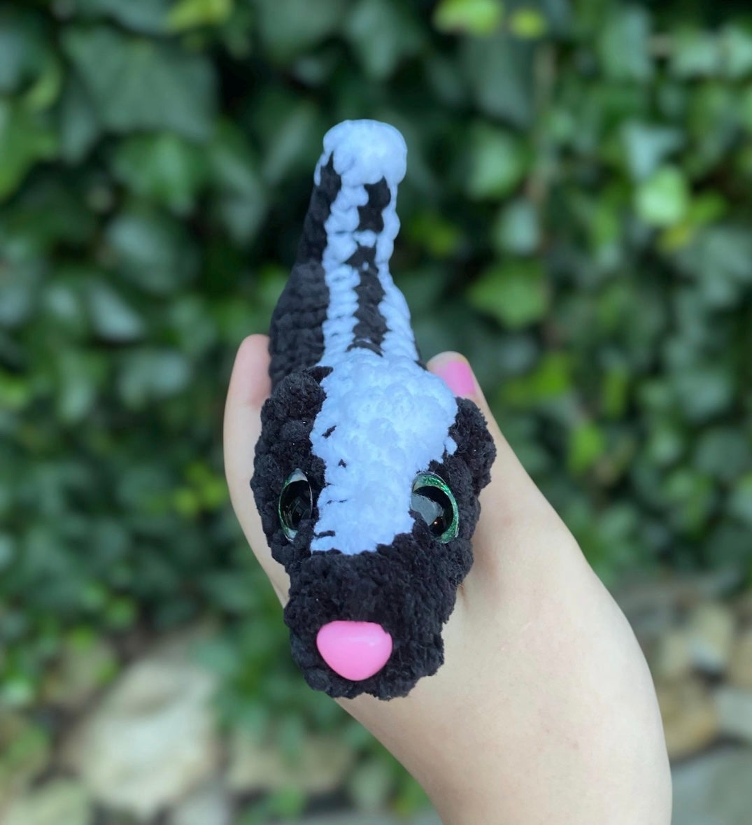 Sofia the Skunk NO-SEW Crochet Pattern (Digital pattern)