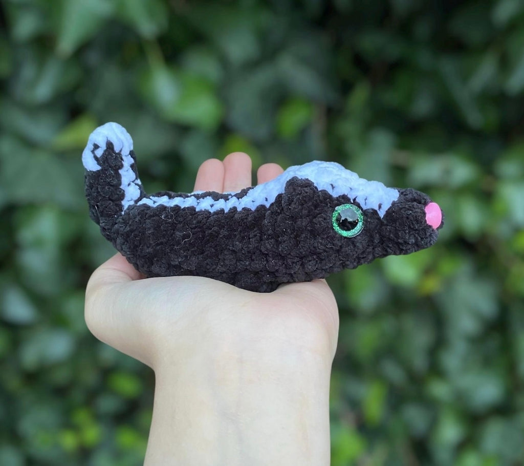 Sofia the Skunk NO-SEW Crochet Pattern (Digital Pattern)