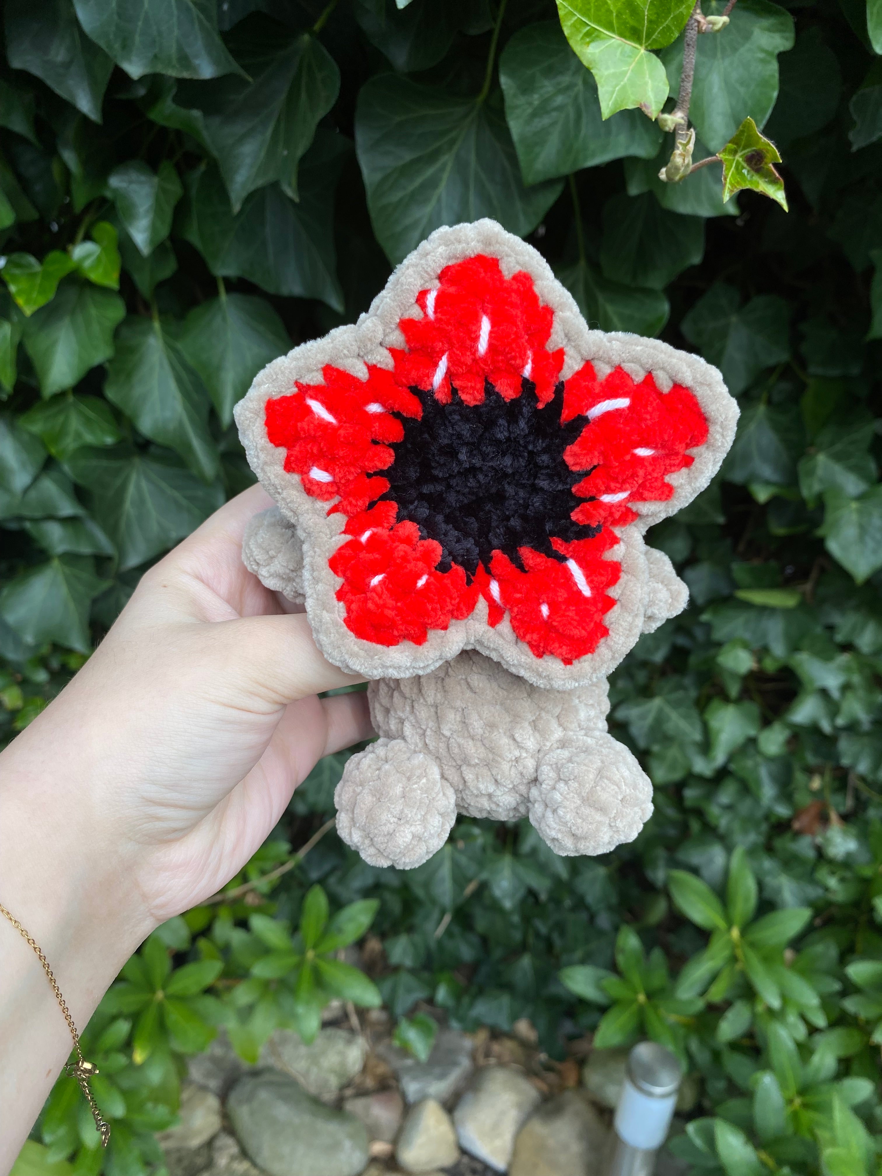 Baby Scary Flower Plushie