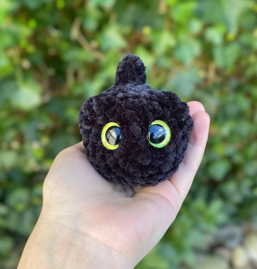 Mini Loaf Cats Crochet Pattern (Digital pattern)