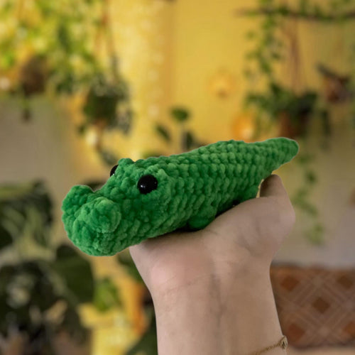 Charlie the Crocodile NO-SEW Crochet Pattern (Digital Pattern)